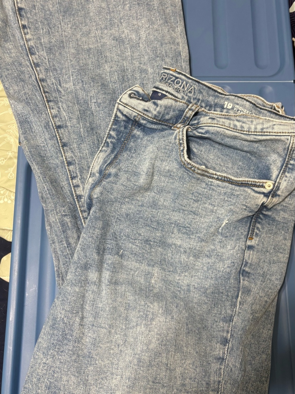 Arizona Jean Company Light Blue Flared Jeans